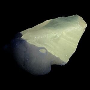 Opalescent Milk Glass Art‎ Glass Cullet Glowing Manganese Slag Glass #5GL99